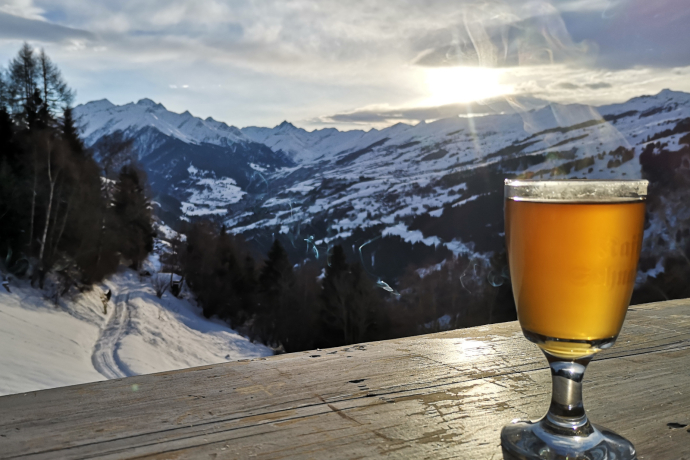 Kaif Lutz mit herrlicher Bergsicht Kaif Lutz mit herrlicher Bergsicht