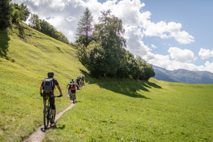 441 Tarasp: Vulpera – Tarasp – Lai Nair – Vulpera (oua_97517083_image)