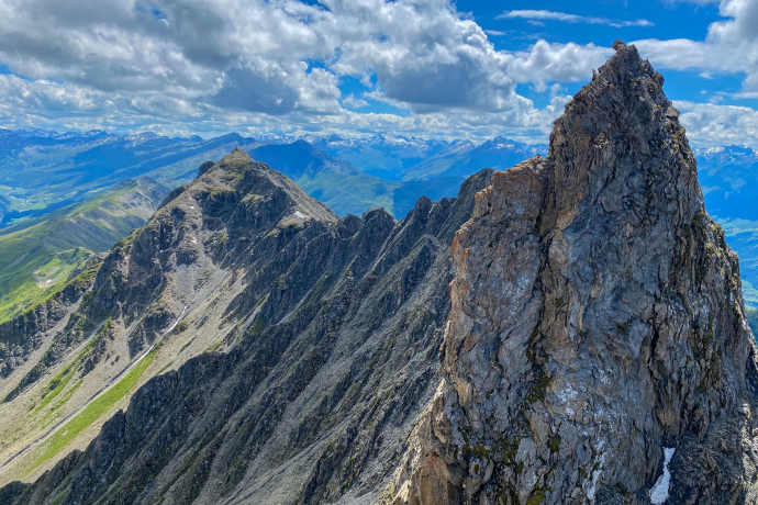 Der "Böse" Fess vom normalen Gipfel aus gesehen.