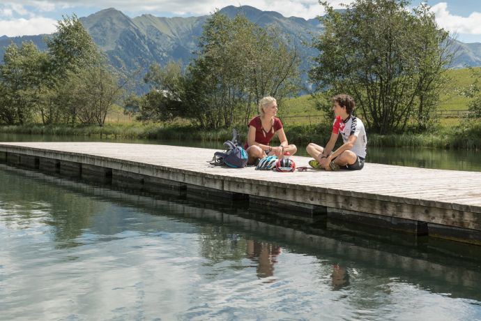 Pause am Badesee Davos Munts