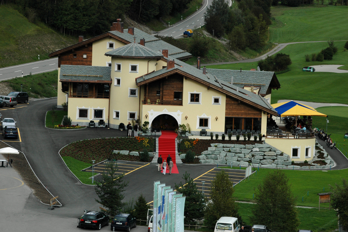 Golf Restaurant