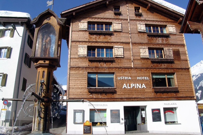 Familienhotel Alpina Brigels, Aussenansicht