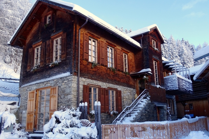 Ferienhaus Altes Schulhaus - Ansicht Winter