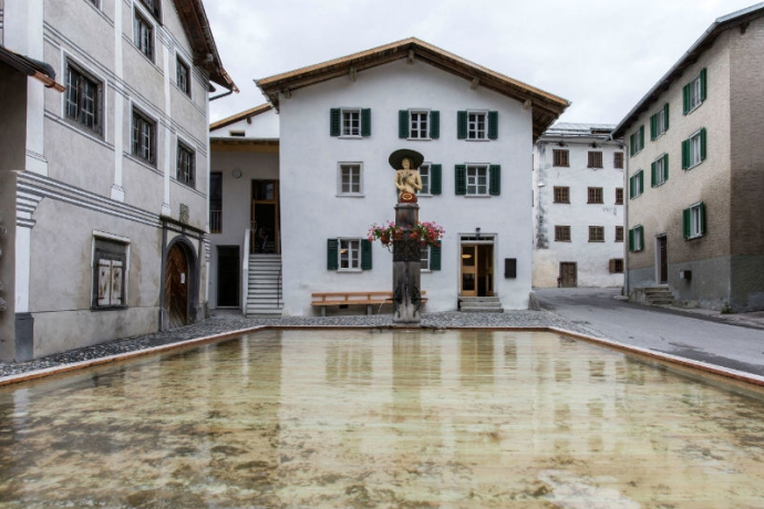 Inn at the Fountain Valendas Inn at the Fountain Valendas