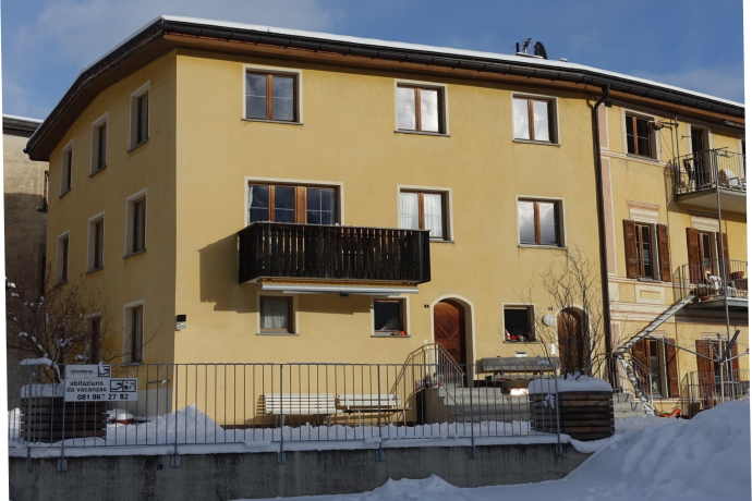 Stradun 10 2.5 Zimmer Parrterrewohnung mit Aussenparkplatz (tom_tds00020011141749319_image)