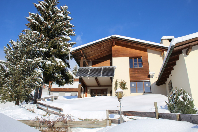 Ferienwohnung Arnika Montana, Brigels, Schütterle, Aussenansicht