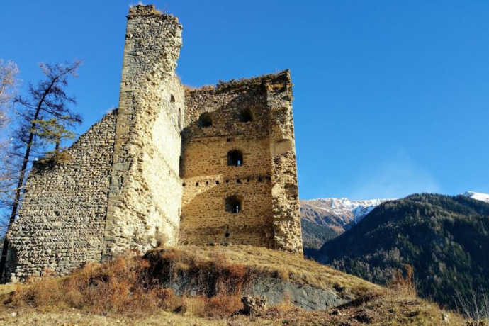 Burgenwanderung im Domleschg