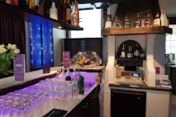 Viola Bar (ctd_09ae355f-e89e-4f9b-9a20-c6de627b4692_image)