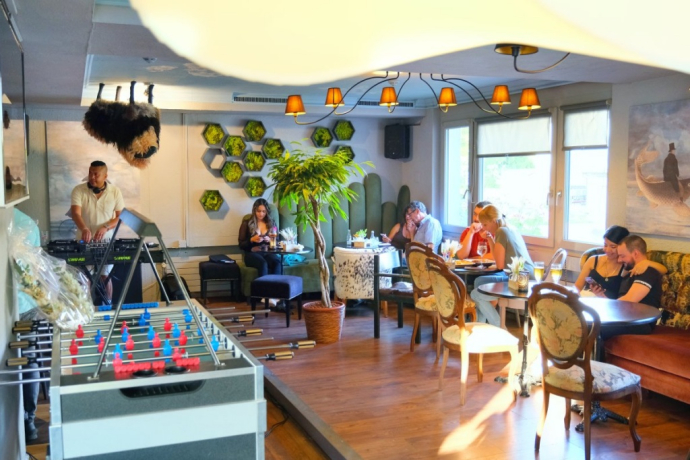 Dejà-Vu (ctd_3bf8f038-bf0d-4586-a2dc-e1339064d35a_image)