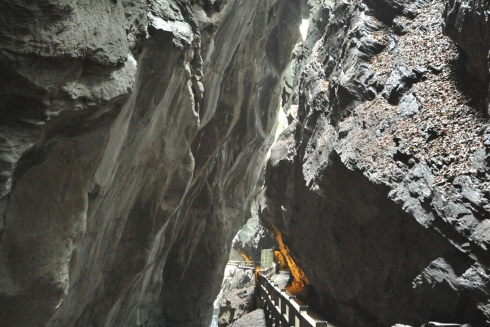 Quellgrotte (ctd_43c8fe7a-055a-4f1a-813c-cc2392a6b48d_image) Quellgrotte (ctd_43c8fe7a-055a-4f1a-813c-cc2392a6b48d_image)