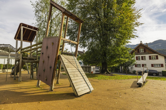 Spielplatz Obstadt Schulhaus Walenstadt (ctd_7249b891-edc7-4477-bb61-0b2c11365a99_image)