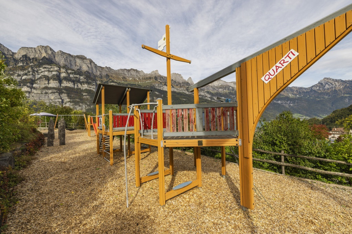 Spielplatz beim Restaurant Neuschönstatt (ctd_a5728b6f-e060-40cc-a471-4d9db7d4b2cf_image)