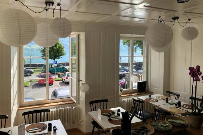 Amami Sushi (ctd_f44fb5cd-e49d-419b-ada8-b3e6da7bb0dc_image)