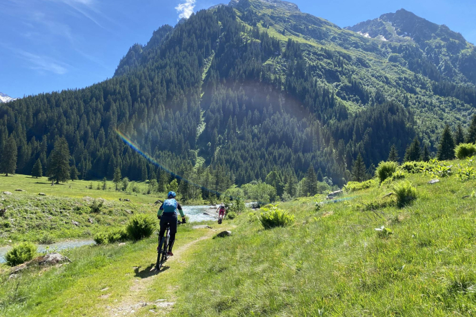 Private Guide E-Mountainbike Tour in Davos (exp_34a0646)