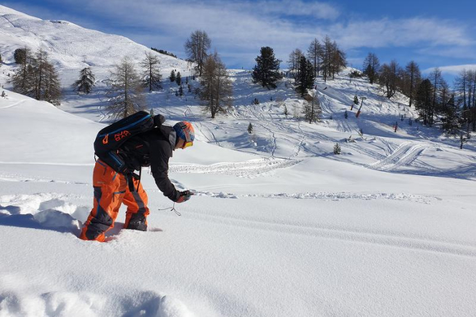 Cours sur les avalanches sauvetage dans le Val Müstair (exp_58a45ae)