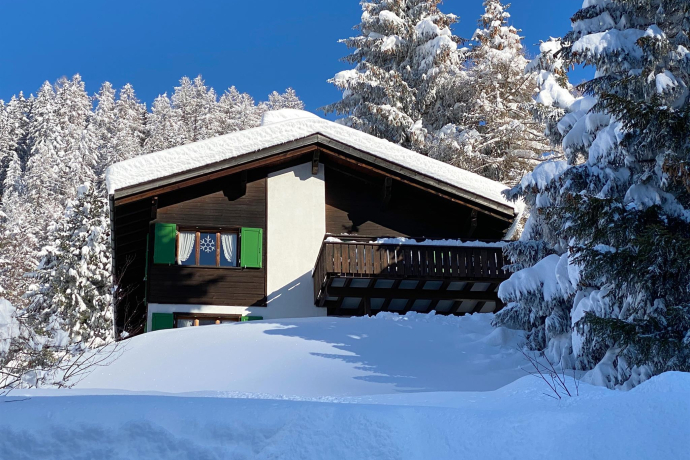 Vue sur la maison hiver