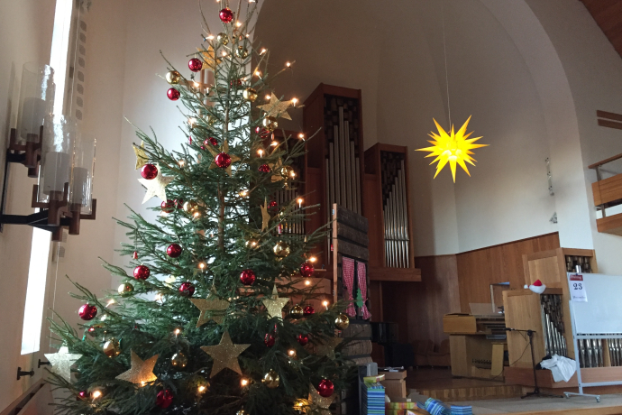 Schulweihnachtsfeier (gdl_548844290_image)