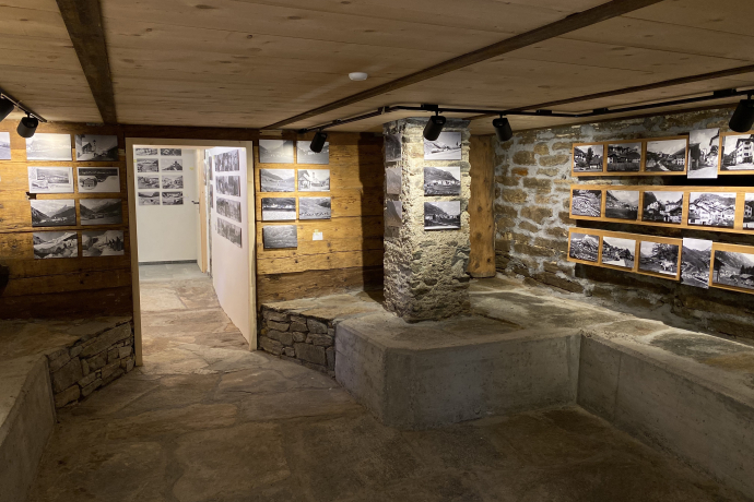 Ausstellung in der Postkartengalerie (gdl_609161209_image)