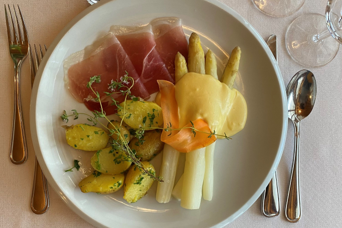 Gemeinschaftszmittag (gdl_700675671_image)