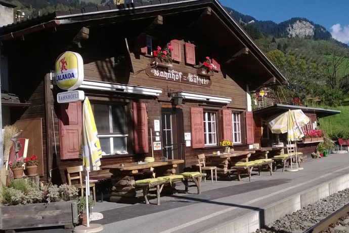 Mittagstisch für Jung und Alt (gdl_750839394_image)