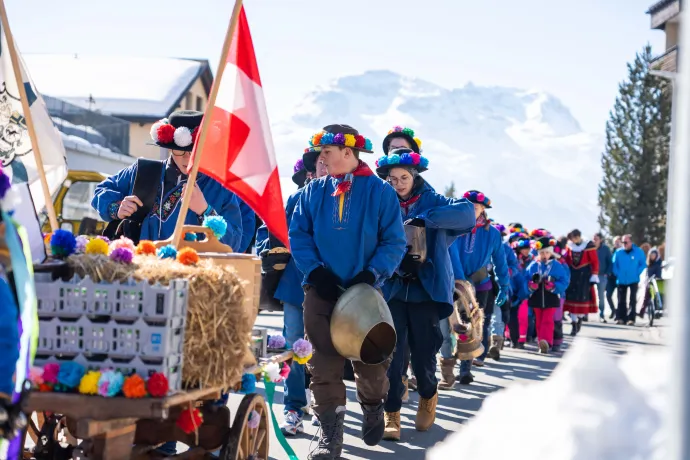 Chalandamarz in Bever (gdl_785483837_image)