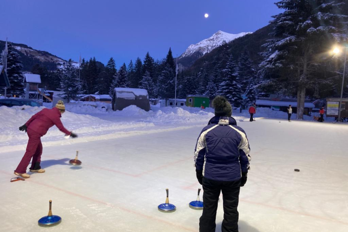 Eisstockschiessen Sur En - Sent (gdl_789707862_image)