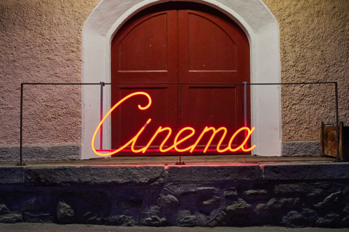 Cinema Staziun Lavin - MIROIRS Nr. 3 (gdl_828683517_image)