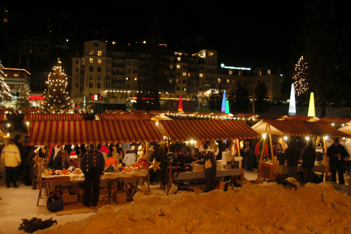 Weihnachtsmarkt auf dem Seehofseeli Davos (gdl_844125711_image)