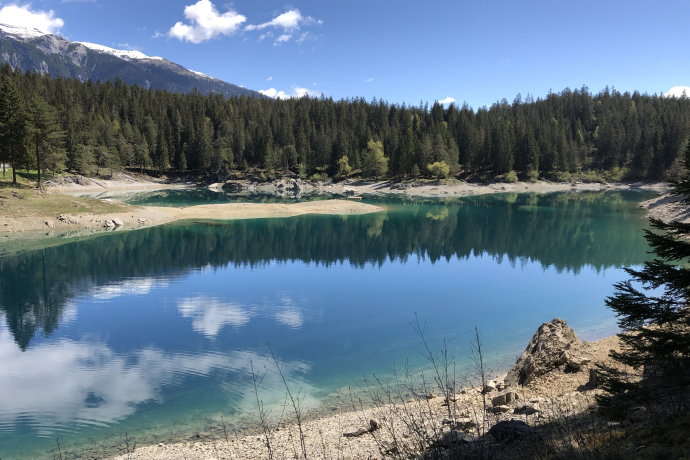 Experience four mysterious lakes by bike (gdl_850270871_image)