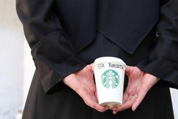 In Persona: Die Schwestern von St. Johann und ihre Lieblingsobjekte (gdl_855013407_image)