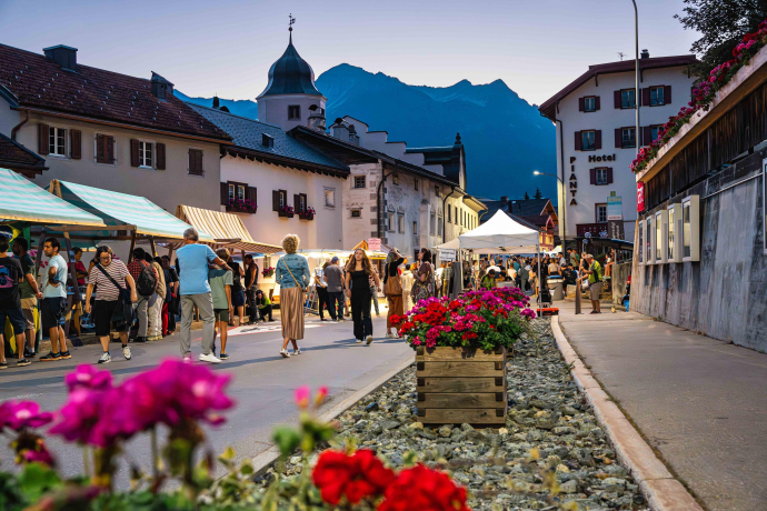 Dorfmarkt Scuntrada Savognin (gdl_861159103_image)