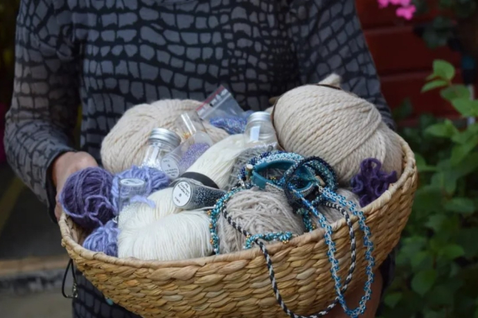 Knitting Together (gdl_865219107_image)