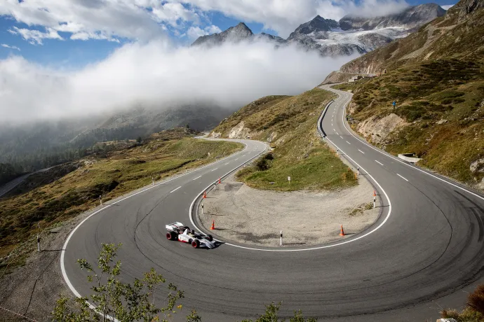 Bernina Gran Turismo (gdl_874125135_image)