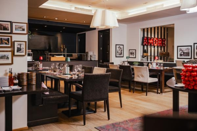 Serata Romantica (gdl_890543971_image)