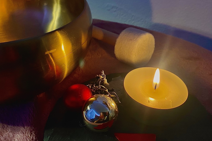 Tiefenentspannung mit Klang im Advent (gdl_894210627_image)
