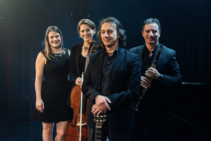 Pippo Pollina & kammermusikalisches Quartett "La vita è bella così com'è" (gdl_895213650_image)