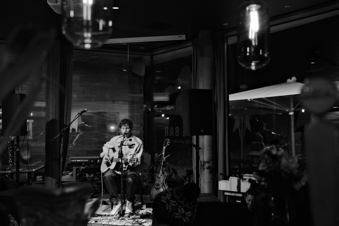 Serata a microfono aperto (gdl_899783987_image)