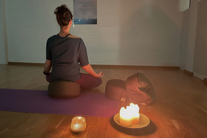 Gentle Yoga (gdl_901207419_image)