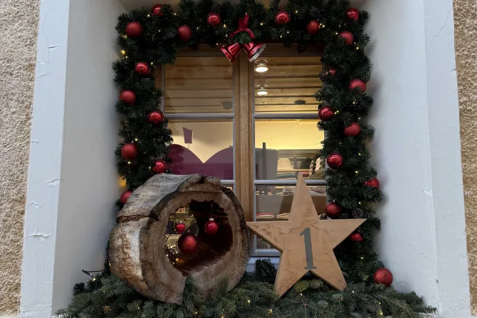 Adventsfenster Zuoz (gdl_903397374_image)