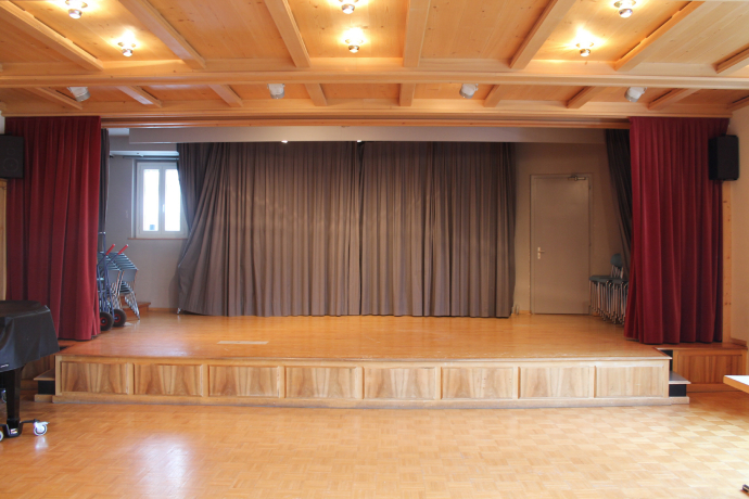 Evangelischer Kirchgemeindesaal (gin_1a67a2f09f743f7e5e038805102ff348_image)