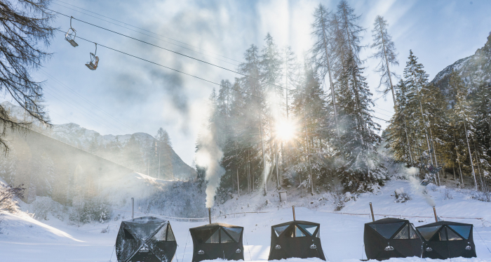 Zeltsaunadorf Bergün Filisur (Foto: © Alpine Sauna) Zeltsaunadorf Bergün Filisur