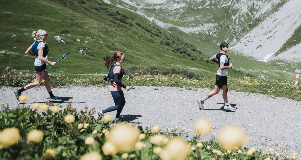 Trailrunner unterwegs im Prättigau (Foto: © Paedii Luchs) Trailrunner unterwegs im Prättigau