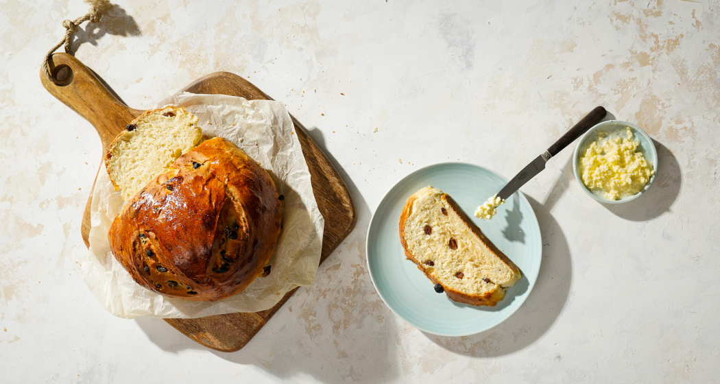 Pita aus Graubünden (Foto: © faeh + faeh) Pita ist ein süsses Hefebrot aus Graubünden