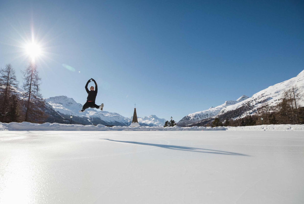 Eisläuferin bei St. Moritz (Foto: © Engadin St. Moritz Tourismus / Filip Zuan)