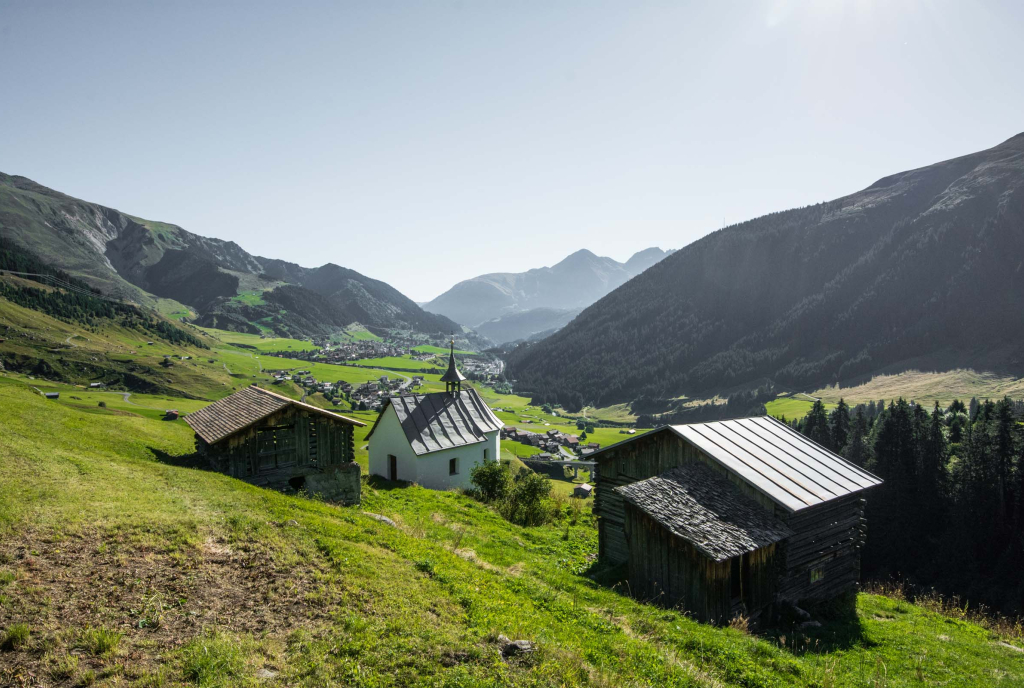 Landschaft bei Sedrun (Foto: © Sedrun Disentis Tourismus SA, Mattias Nutt)