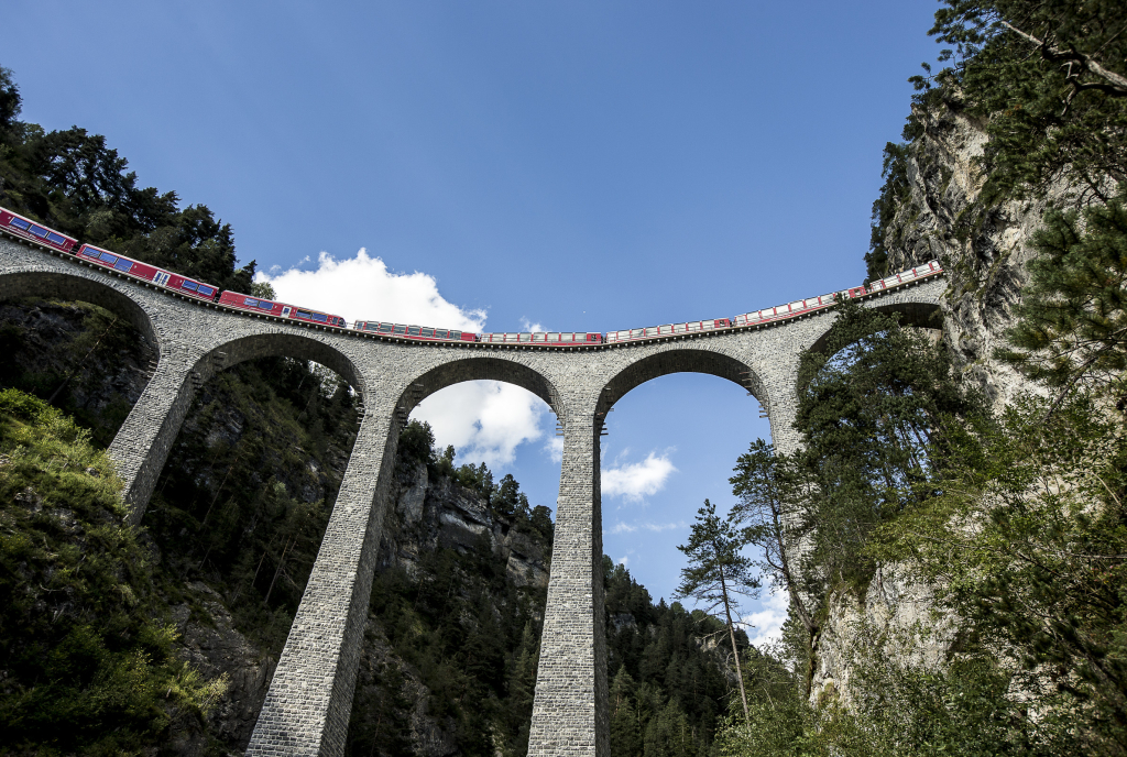 Landwasserviadukt auf der UNESCO-Welterbelinie Albula
