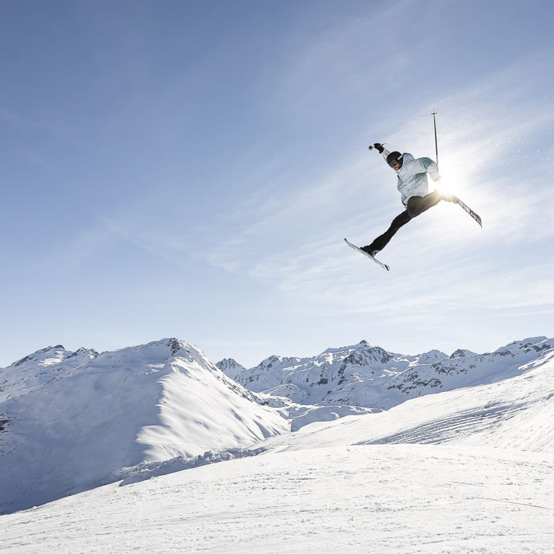 Freestyle im Skigebiet Andermatt Sedrun Disentis (Foto: © Andermatt Sedrun Disentis)