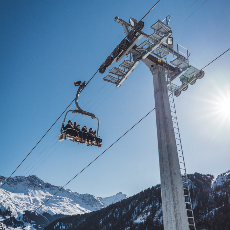 Sesselift, Skigebiet Pradaschier (Foto: © Ferienregion Lenzerheide)