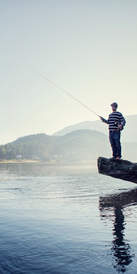 Angler am St. Moritzersee (Foto: © Engadin St. Moritz Tourismus / Filip Zuan) Angler am St. Moritzersee