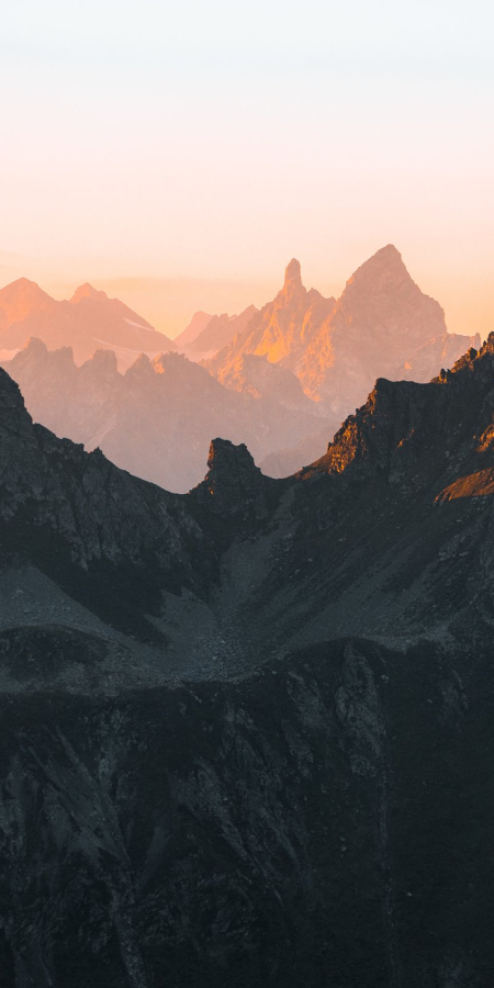 Paesaggio montano vicino a St. Antönien